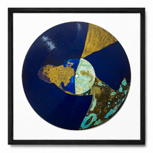 Charger l'image dans la galerie, TRACK 09_Golden Orbit mockup