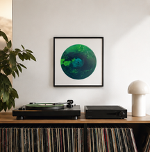 Charger l'image dans la galerie, Emerald Forest – Affiche artistique encadrée | Art sur vinyle - mockup 3
